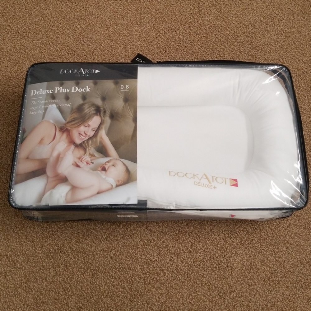 DockATot Deluxe Plus Dock - White 0-8 mos